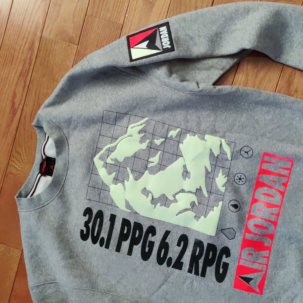 Jordan Men's sweatshirt - Picture 2 of 5